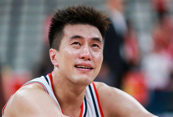 南宫2816天前眼睛缝了40多针郭艾伦今发声：不影响正常生活 还能打球(图2)