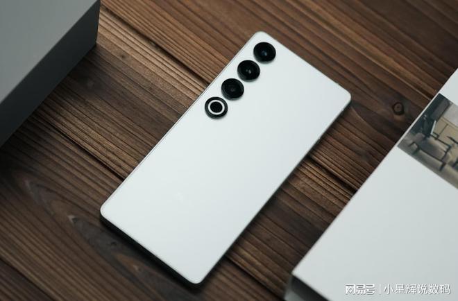 南宫NG·28(中国)官方网站2025“最值得买”的3款2K屏手机配置“十全九美(图3)