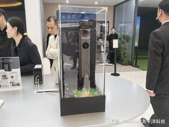 南宫28登录入口华为智能门锁闪耀AWE 2025引领智慧安防新潮流(图4)